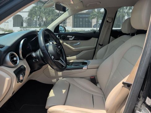 Used 2020 Mercedes-Benz GLC 300 image 11