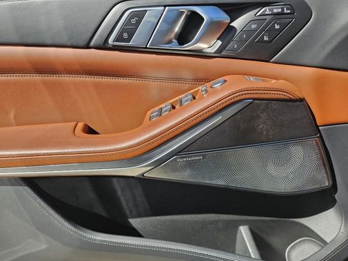 Used 2023 BMW X7 M60i w/ Executive Package image 16