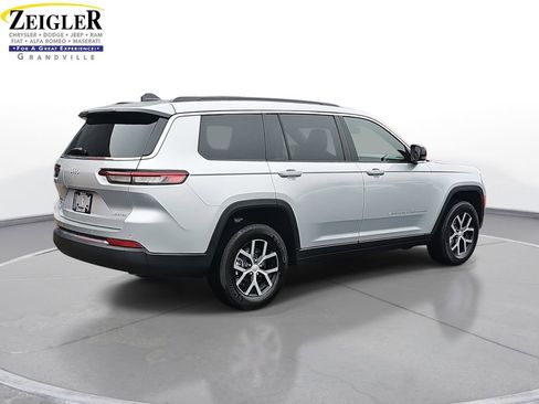 New 2025 Jeep Grand Cherokee L Limited image 5