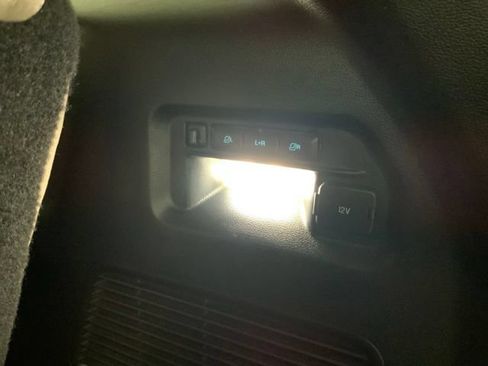 Used 2021 Ford Explorer Limited w/ Hybrid Equipment Group 310A RWD image 38