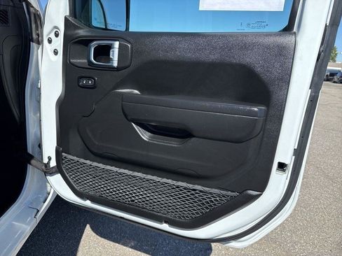 Used 2024 Jeep Wrangler Unlimited Sport AWD/4WD image 35
