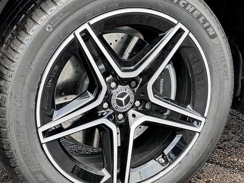 New 2026 Mercedes-Benz GLS 450 4MATIC image 9
