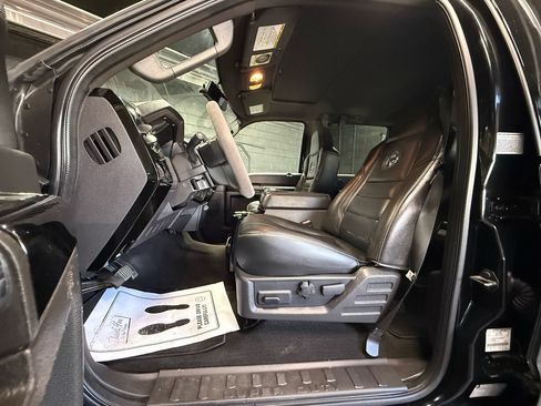 Used 2010 Ford F450 Harley-Davidson AWD/4WD image 22