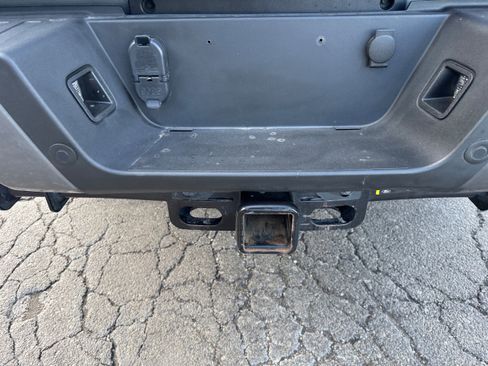 Used 2022 Ford F350 Platinum w/ FX4 Off-Road Package image 22