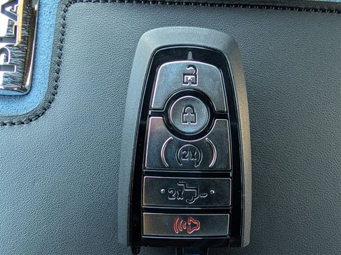 New 2026 Ford F250 Platinum image 30