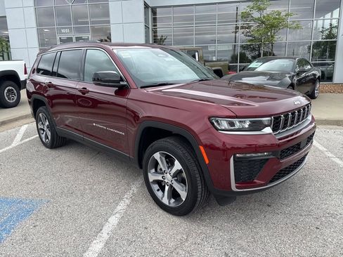 New 2026 Jeep Grand Cherokee L Limited AWD/4WD image 6