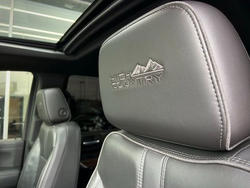 Used 2023 Chevrolet Silverado 3500 High Country image 46