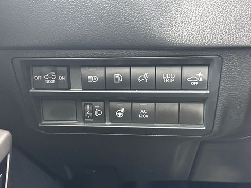 Used 2023 Toyota Tundra Limited w/ Power Package AWD/4WD image 25