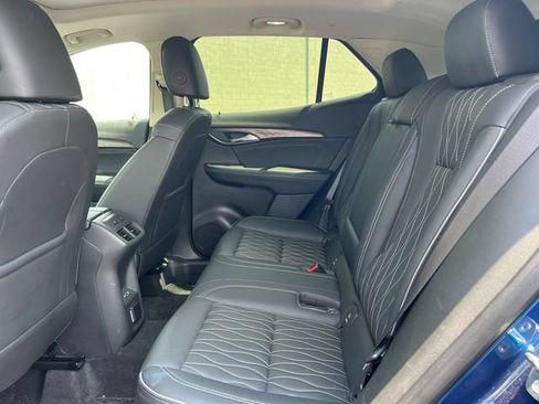 Used 2022 Buick Envision Avenir w/ Technology Package II AWD/4WD image 4