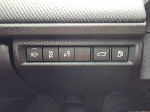 Used 2025 Toyota Camry SE w/ Convenience Package FWD image 25