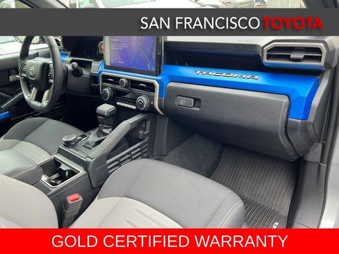 Certified 2025 Toyota Tacoma TRD Off-Road AWD/4WD image 21