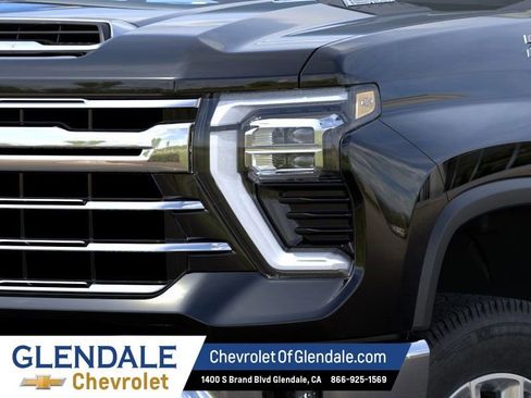 New 2026 Chevrolet Silverado 2500 LTZ w/ LTZ Plus Package AWD/4WD image 10