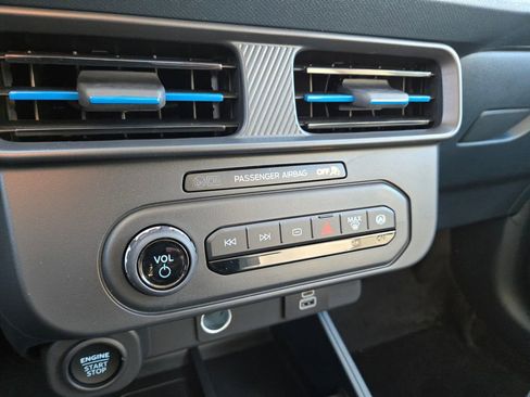 New 2026 Ford Maverick Lobo image 16