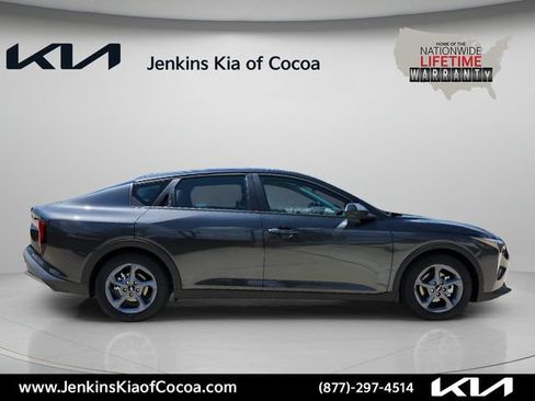New 2026 Kia K4 FWD image 3