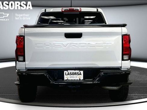 Certified 2023 Chevrolet Colorado Trail Boss AWD/4WD image 4