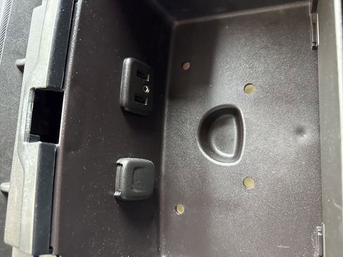 Used 2016 Chevrolet Silverado 1500 LTZ Z71 image 29