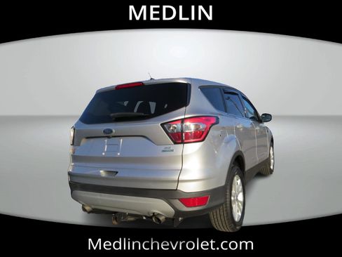 Used 2017 Ford Escape SE w/ SE Cold Weather Package image 6