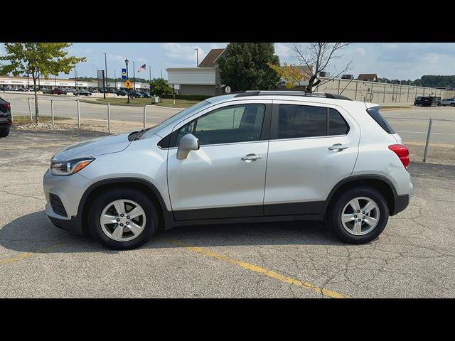 Used 2018 Chevrolet Trax LT w/ LT Convenience Package FWD image 33