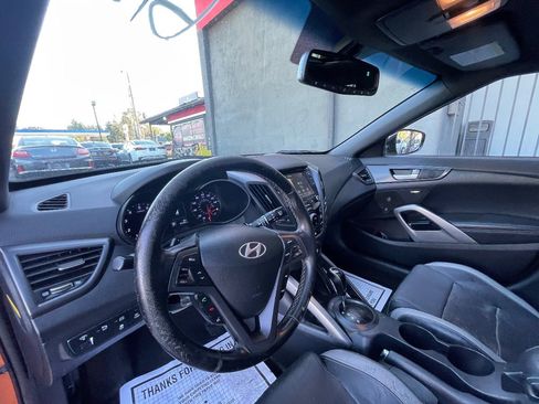 Used 2016 Hyundai Veloster Turbo w/ Option Group 04 image 9