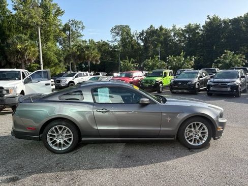 Used 2013 Ford Mustang Premium RWD image 6