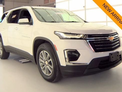 Used 2022 Chevrolet Traverse LT AWD/4WD image 1