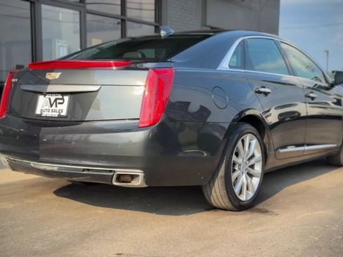 Used 2015 Cadillac XTS Luxury AWD/4WD image 2