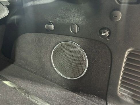 Used 2017 Jeep Grand Cherokee Overland image 40