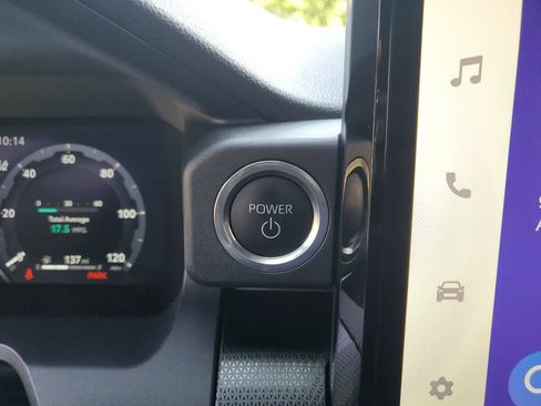 Used 2026 Toyota 4Runner Limited AWD/4WD image 32