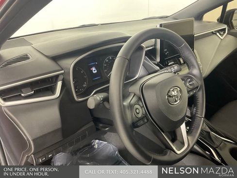 Used 2026 Toyota Corolla SE FWD image 31