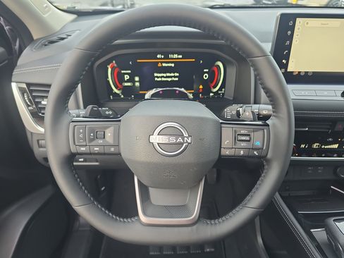 New 2026 Nissan Rogue Platinum image 15