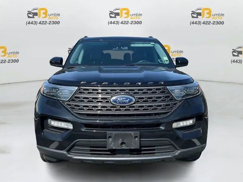Used 2022 Ford Explorer XLT w/ Equipment Group 202A AWD/4WD image 2