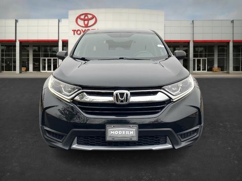 Used 2018 Honda CR-V LX image 2