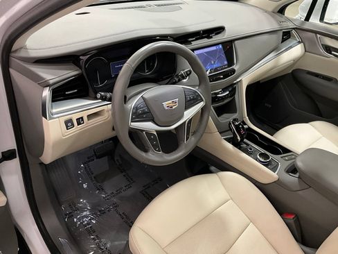 Used 2023 Cadillac XT5 Premium Luxury AWD/4WD image 15