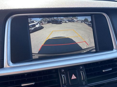 Used 2020 Kia Optima LX image 25