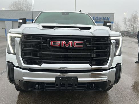 Used 2024 GMC Sierra 2500 Pro w/ Convenience Package image 13