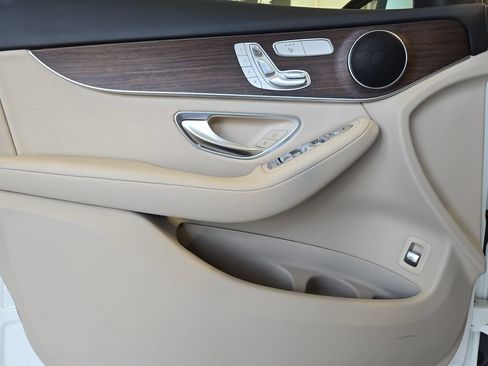 Certified 2021 Mercedes-Benz GLC 300 4MATIC image 28