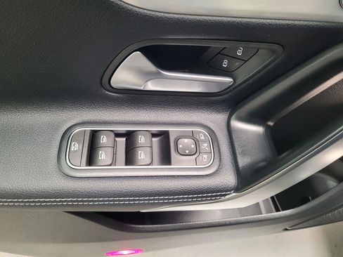 Used 2025 Mercedes-Benz CLA 250 4MATIC image 15