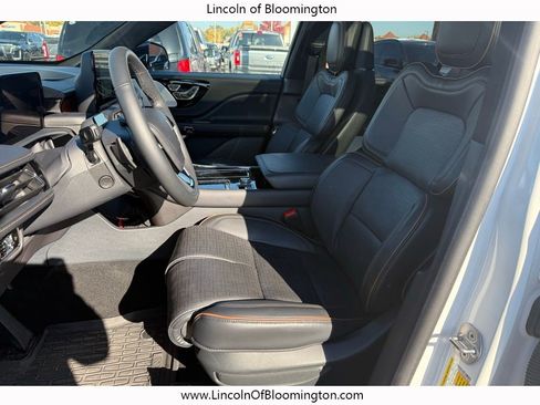 New 2025 Lincoln Aviator Black Label image 19