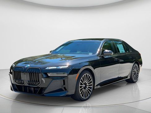New 2026 BMW 740i w/ Executive Package RWD image 1
