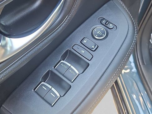 Used 2026 Honda HR-V EX-L image 24