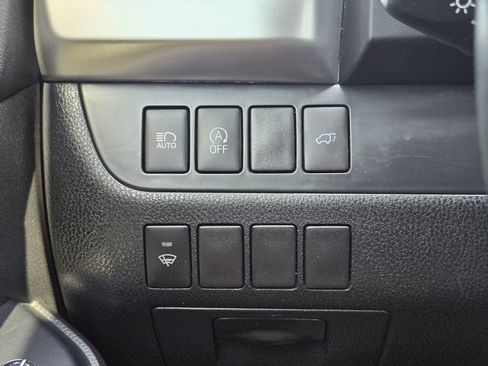 Used 2017 Toyota Highlander XLE FWD image 24
