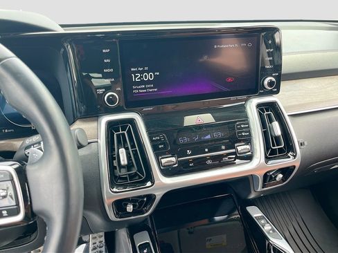 Used 2022 Kia Sorento SX Prestige w/ Rust Color Package image 15