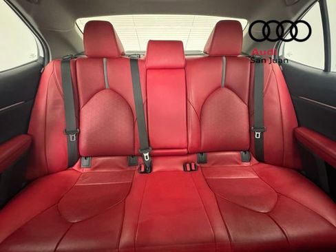 Used 2019 Toyota Camry XSE image 6