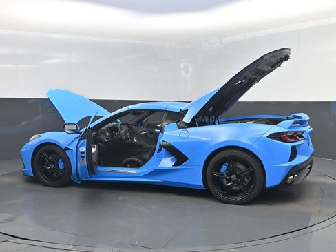 Used 2023 Chevrolet Corvette Stingray w/ Z51 Performance Package image 50