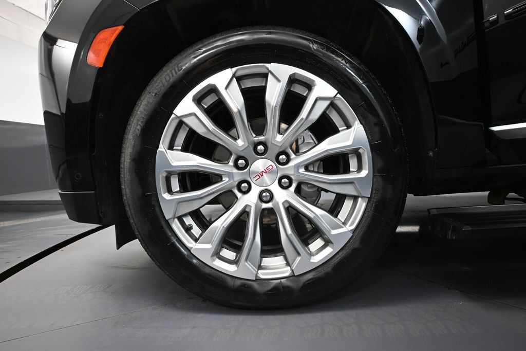 Used 2024 GMC Yukon Denali w/ Denali Reserve Package AWD/4WD image 13