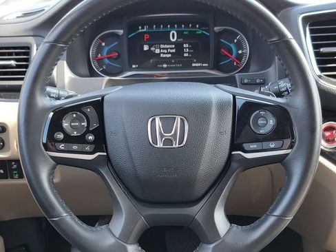 Used 2022 Honda Pilot Touring image 29