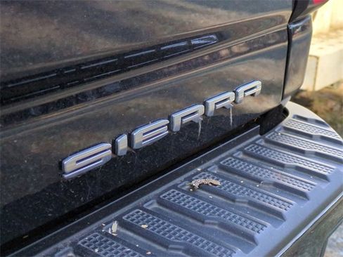 Used 2022 GMC Sierra 3500 Denali w/ Denali Ultimate Package image 14