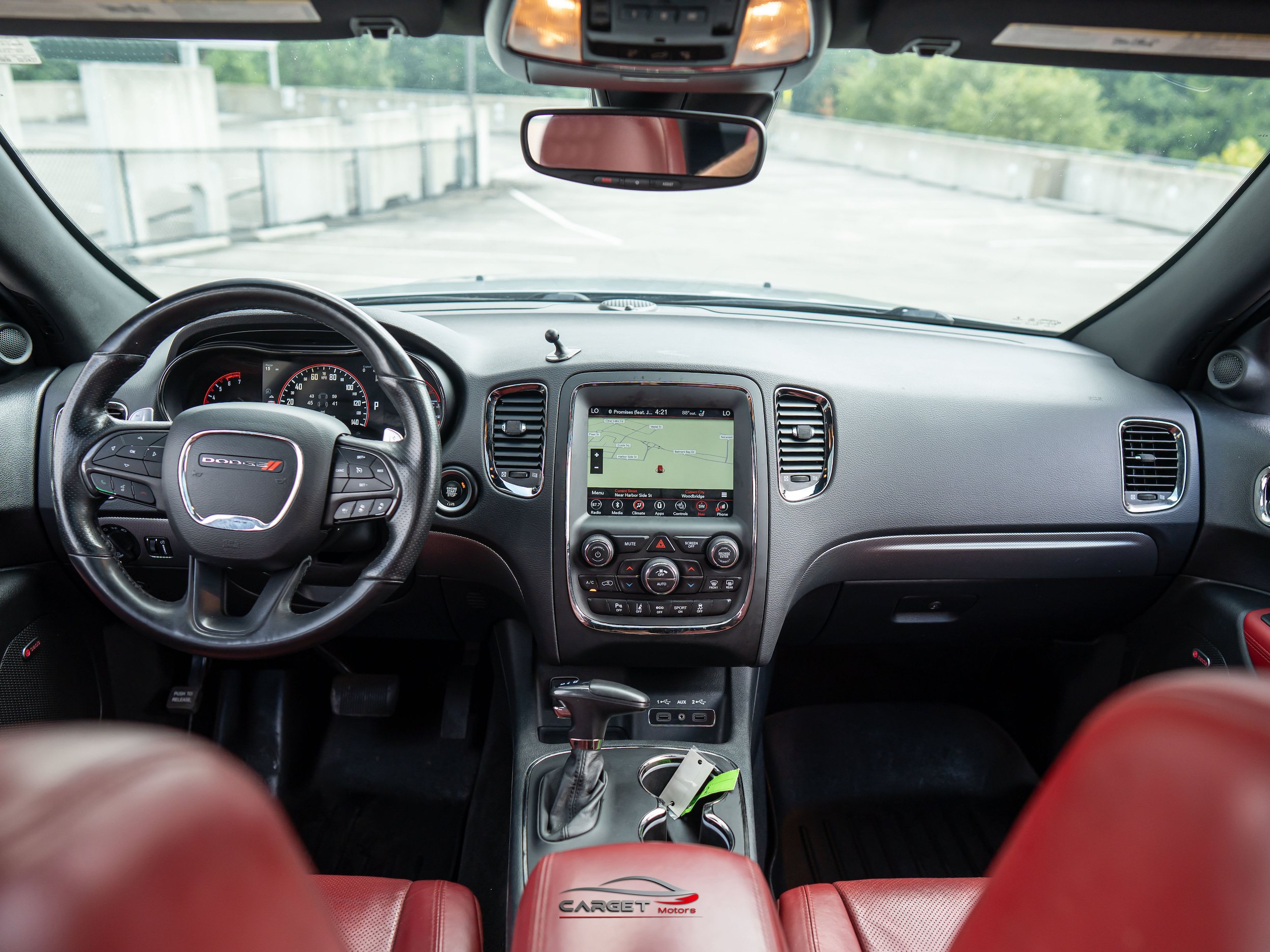 Used 2018 Dodge Durango R/T w/ Technology Group AWD/4WD image 12