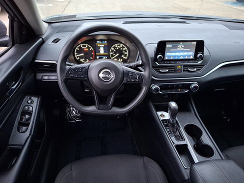 Certified 2023 Nissan Altima 2.5 S image 11