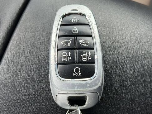 Used 2023 Hyundai Santa Fe Limited AWD/4WD image 26